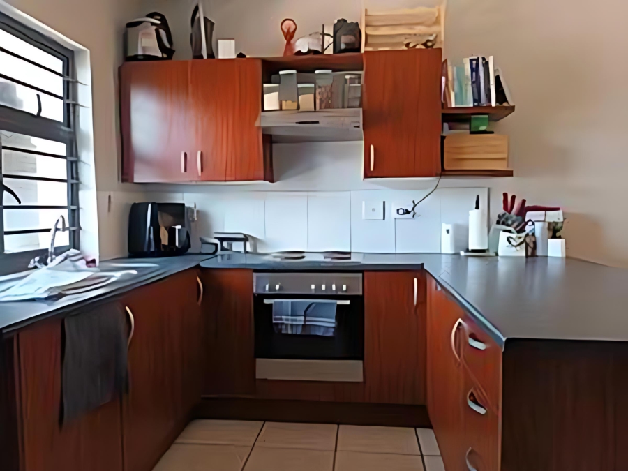 To Let 2 Bedroom Property for Rent in Costa Da Gama Western Cape